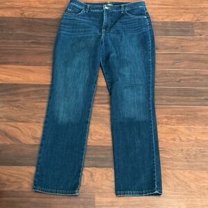 Lee Relaxed Fit Straight Leg High Rise Women’s Slimming Jeans Sz 12